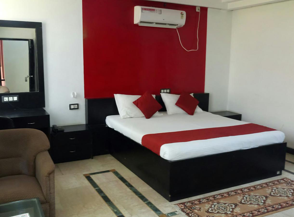 Sanjay Motels I Pvt Ltd Pura Raghunath ภายนอก รูปภาพ